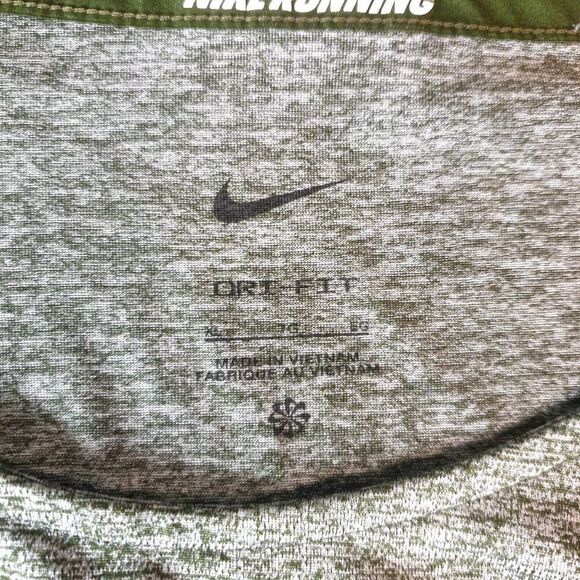 Nike Mens Athletic T-Shirt XL Rise 365 Dri-Fit Green Heather Sporty Runner Top - Picture 4 of 5